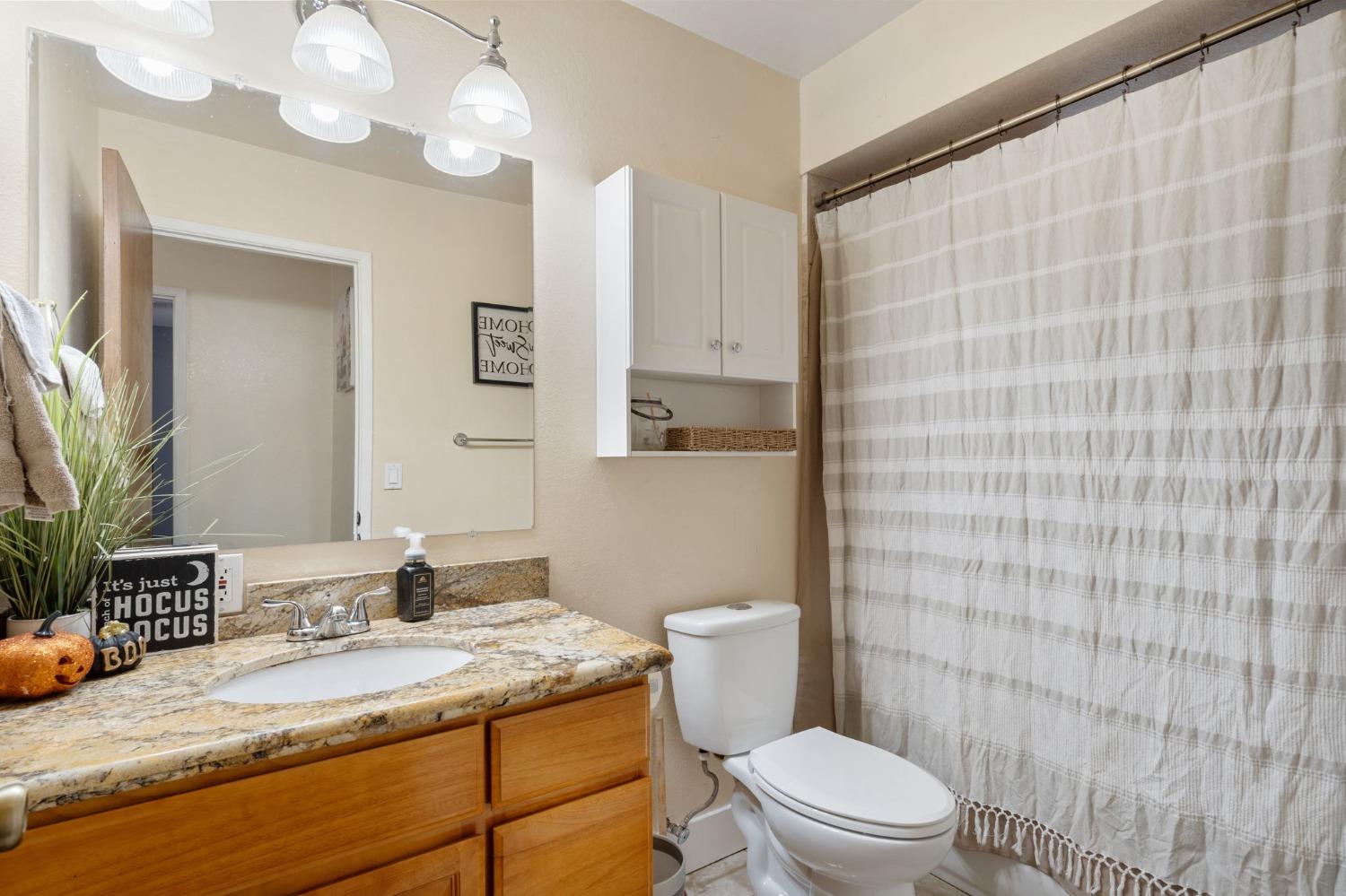 Detail Gallery Image 20 of 30 For 2752 Douglas Fir Dr, Camino,  CA 95709 - 2 Beds | 2 Baths