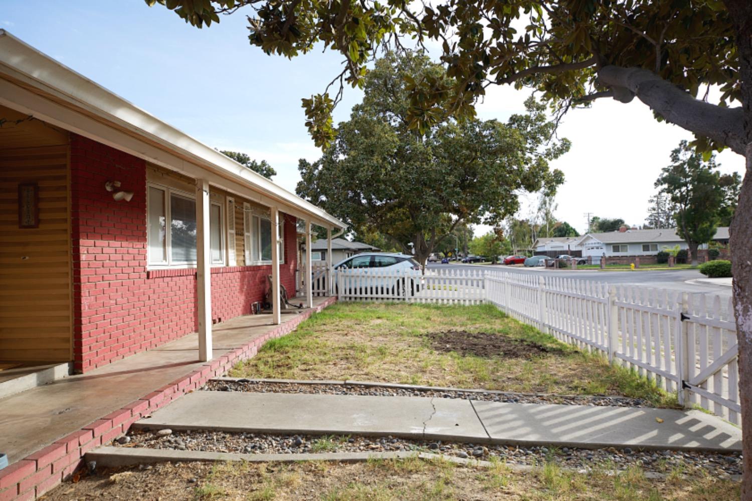 Detail Gallery Image 5 of 96 For 3320 Royalton Ave, Modesto,  CA 95350 - 4 Beds | 2/1 Baths