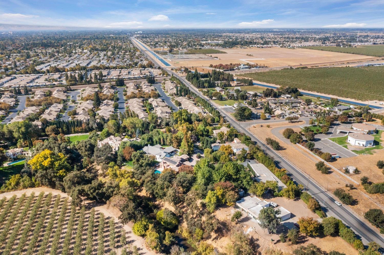 Detail Gallery Image 82 of 85 For 4808 Trails Court, Modesto,  CA 95357 - 4 Beds | 4/1 Baths