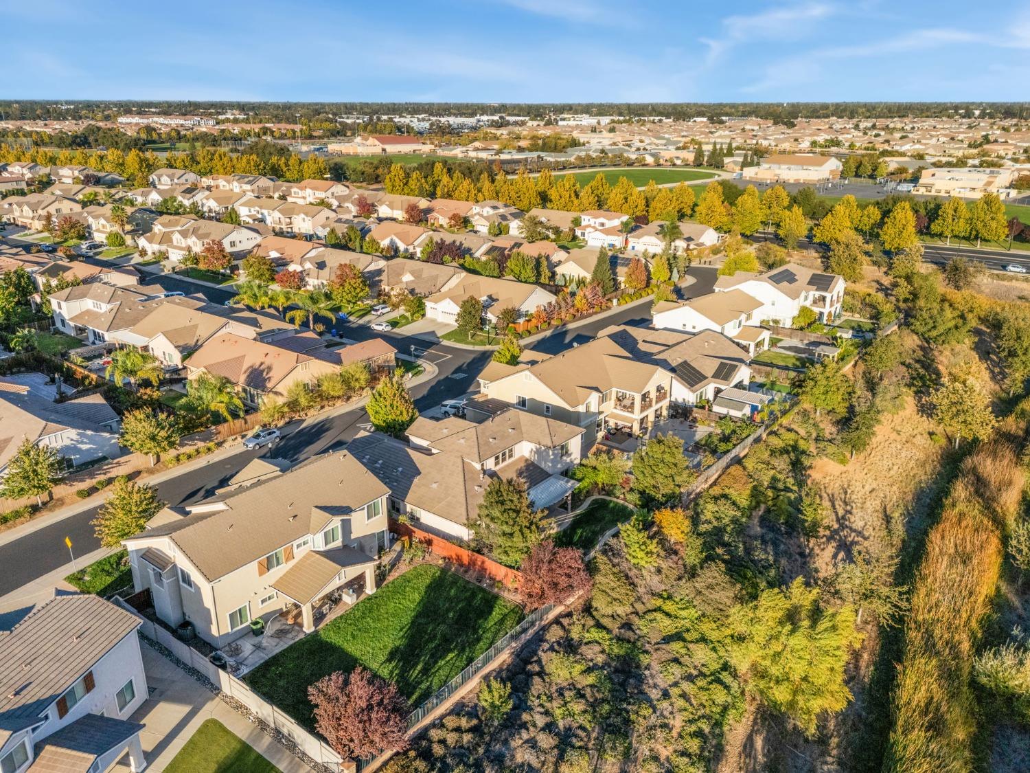 Detail Gallery Image 45 of 48 For 9986 Winkle Cir, Elk Grove,  CA 95757 - 5 Beds | 4 Baths