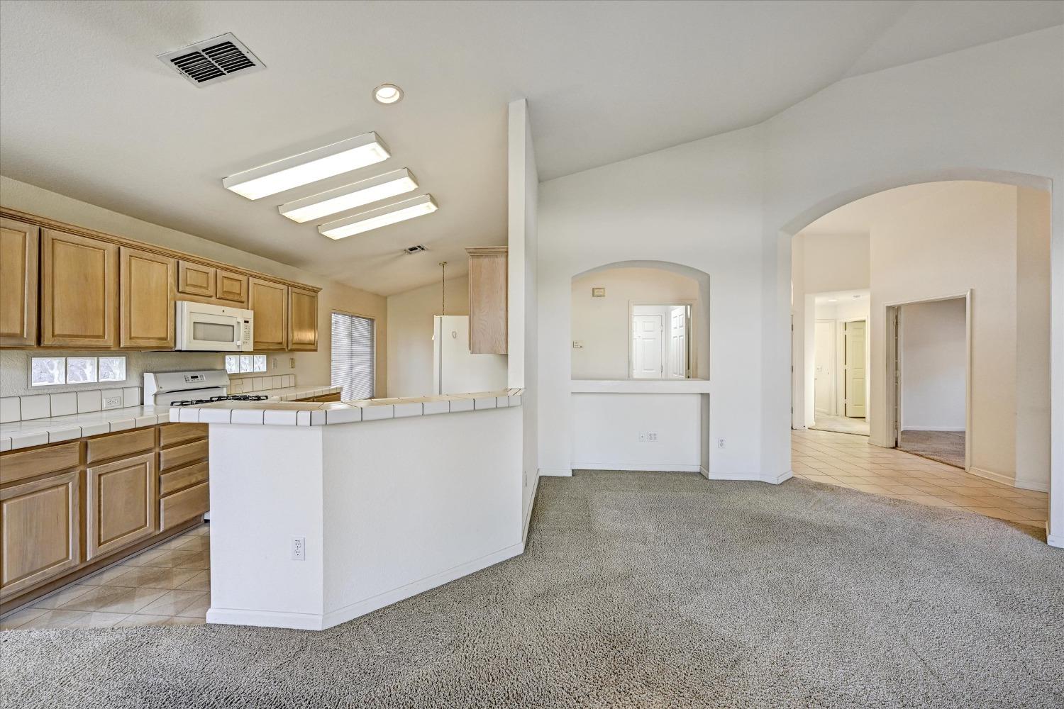 Detail Gallery Image 12 of 61 For 6065 Plum Canyon Ln, Roseville,  CA 95747 - 2 Beds | 2 Baths