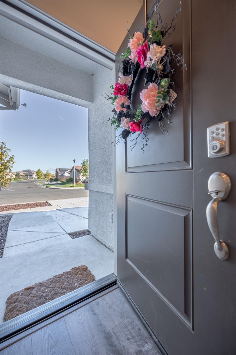 Detail Gallery Image 5 of 45 For 1266 Heartland, Plumas Lake,  CA 95961 - 3 Beds | 2 Baths