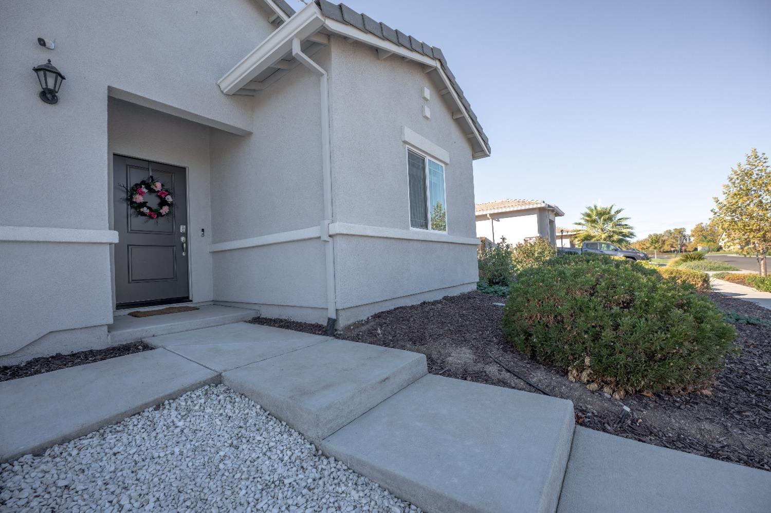 Detail Gallery Image 4 of 45 For 1266 Heartland, Plumas Lake,  CA 95961 - 3 Beds | 2 Baths