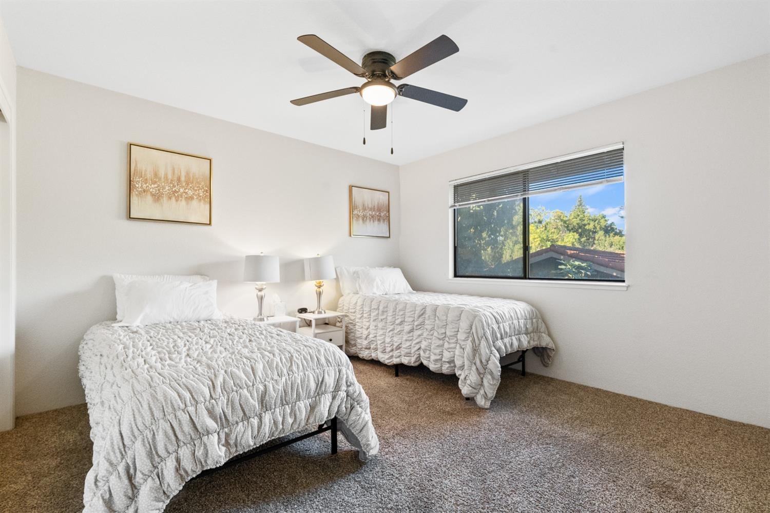 Detail Gallery Image 28 of 39 For 5170 Riverside Blvd, Sacramento,  CA 95822 - 2 Beds | 1/1 Baths