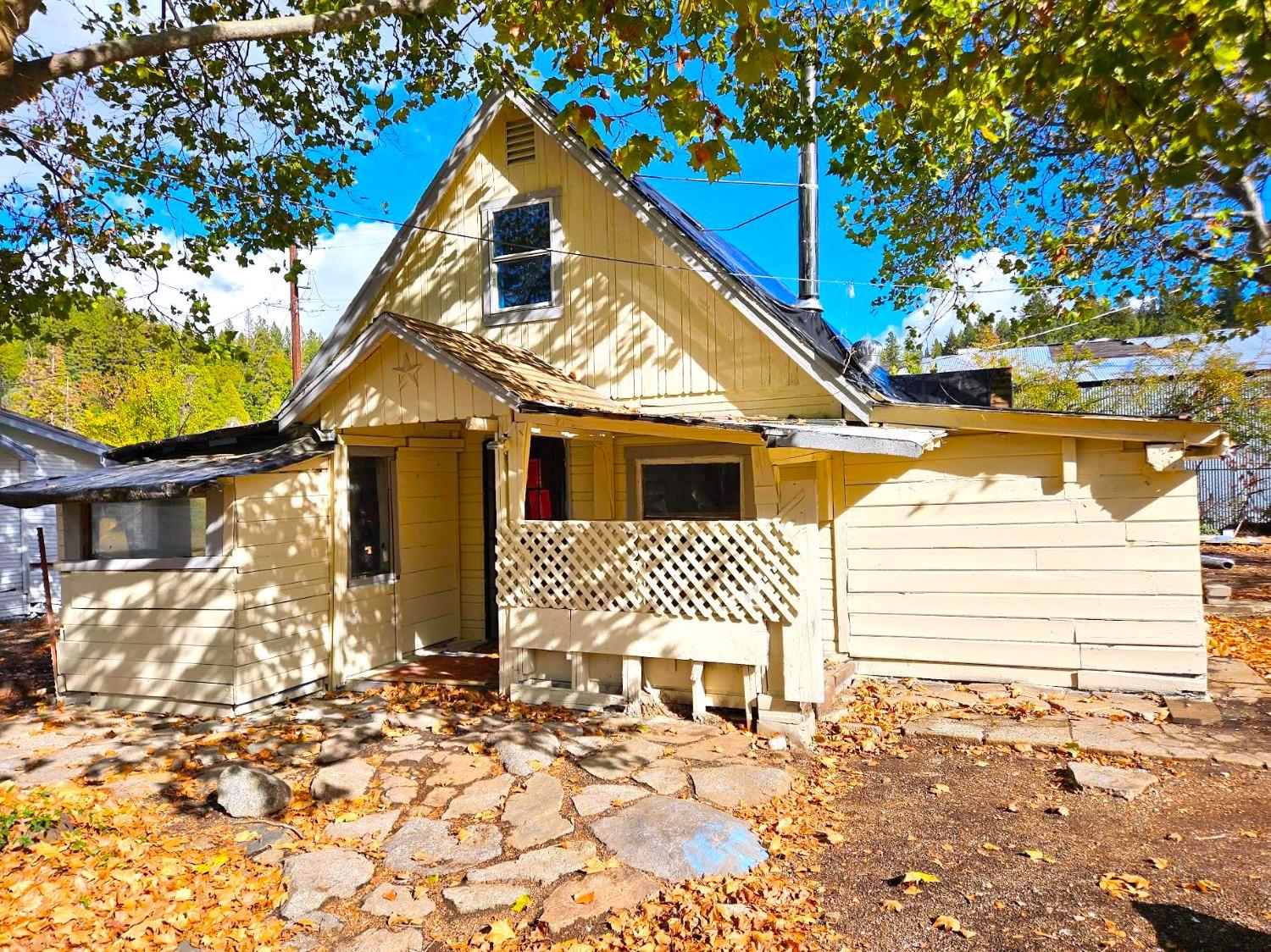 Detail Gallery Image 3 of 8 For 2311 Nevada City Highway, Grass Valley,  CA 95945 - 2 Beds | 1 Baths