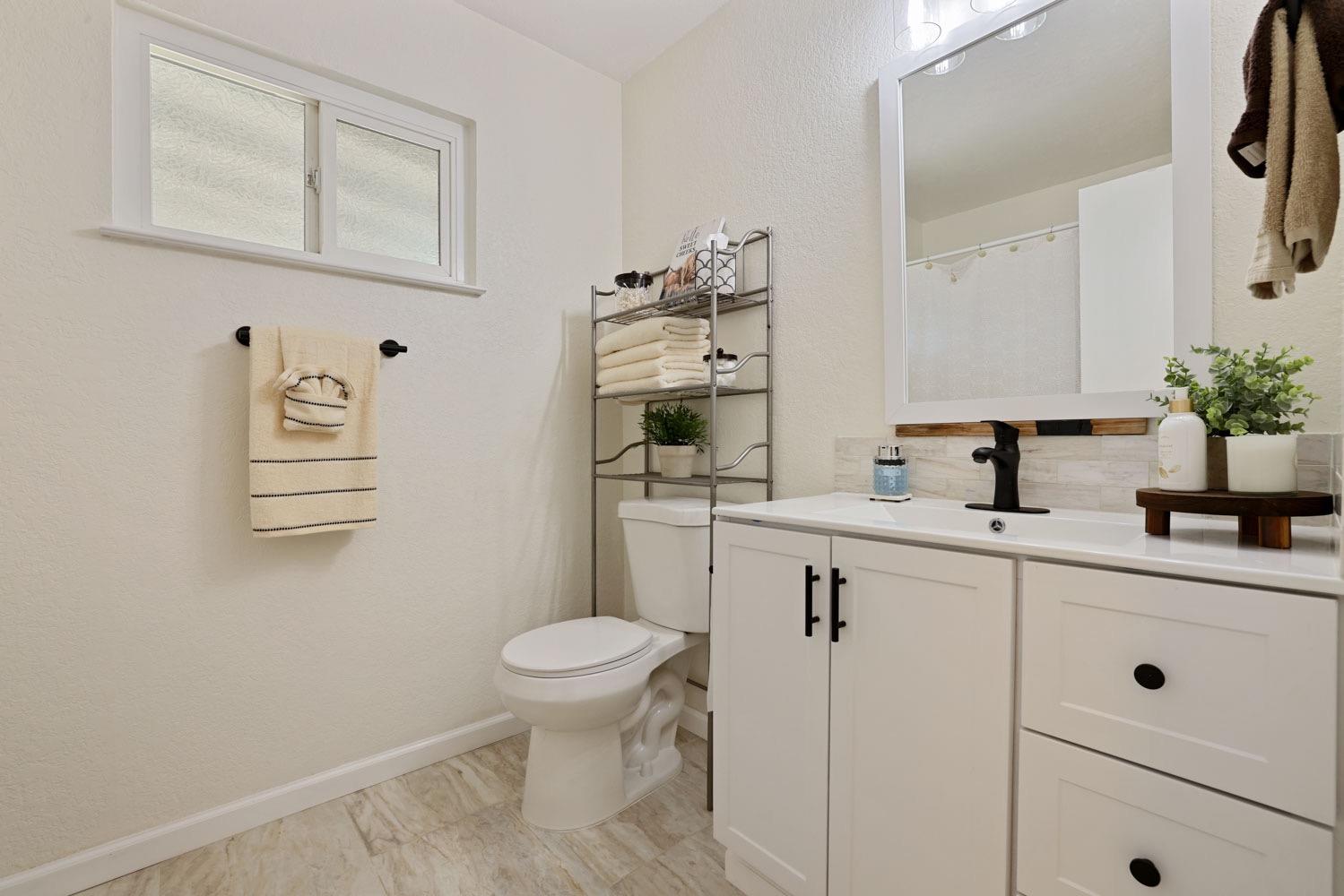 Detail Gallery Image 27 of 48 For 764 Oliver Way, Manteca,  CA 95336 - 3 Beds | 2 Baths