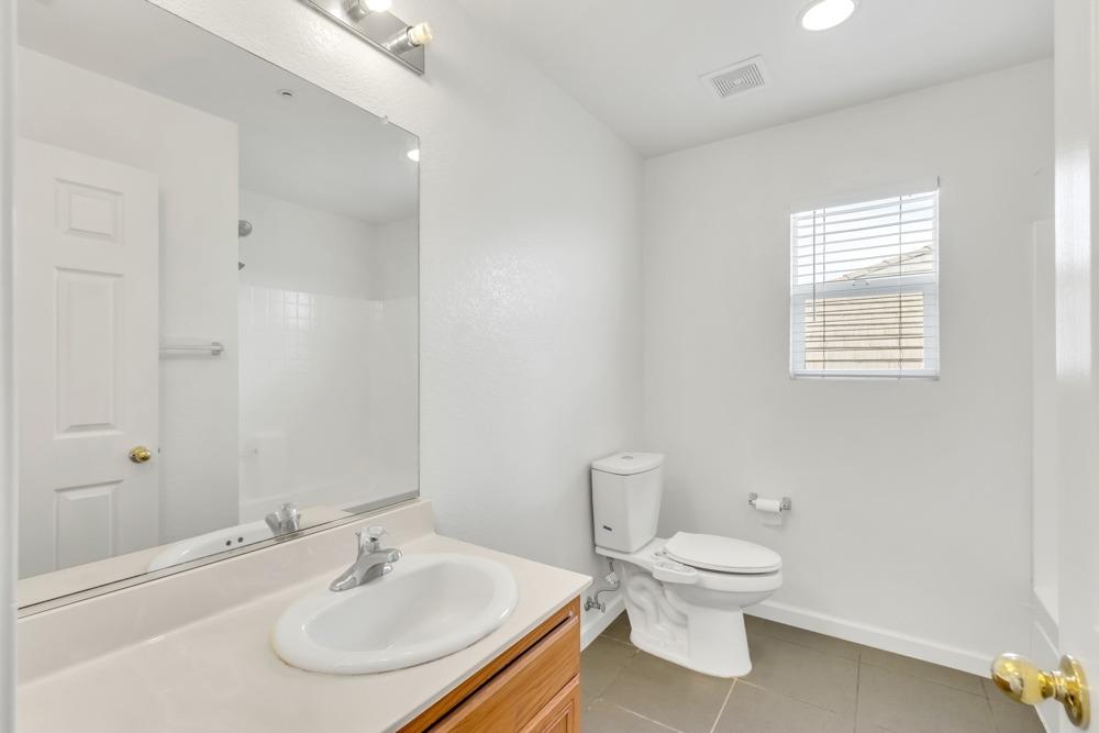 Detail Gallery Image 45 of 68 For 7890 Gimron Way, Elk Grove,  CA 95758 - 4 Beds | 2/1 Baths