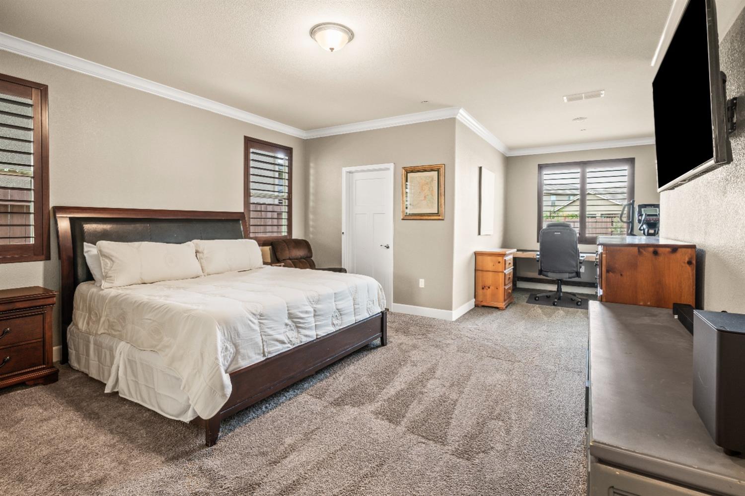 Detail Gallery Image 21 of 60 For 9369 Emory Ct, Sacramento,  CA 95829 - 5 Beds | 3/1 Baths