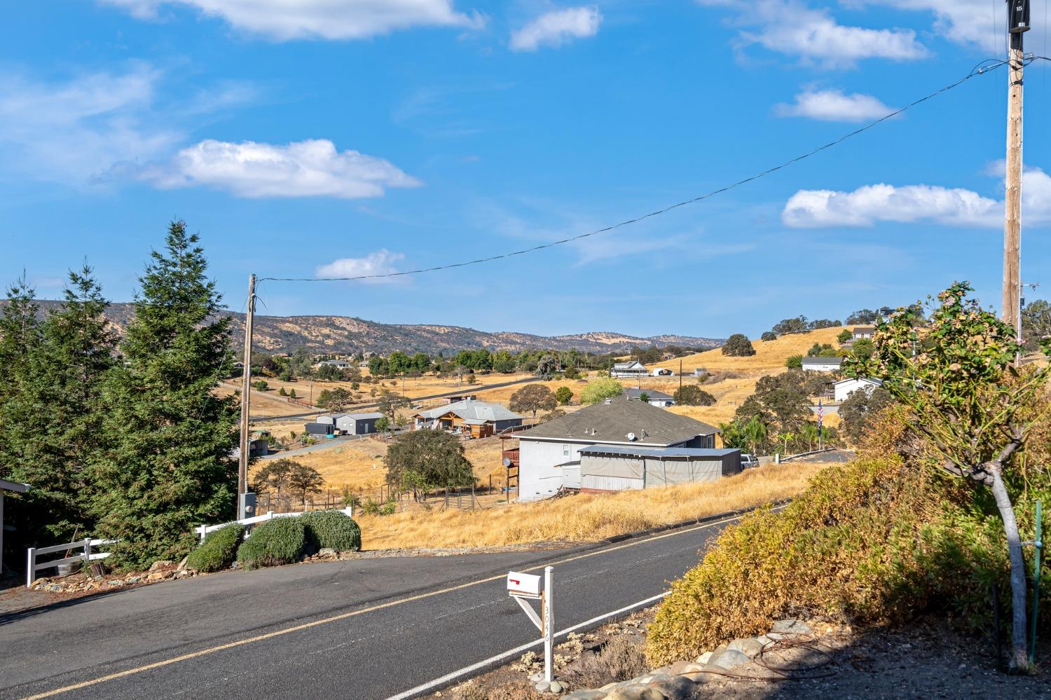 Detail Gallery Image 5 of 41 For 3047 Quail Hill Rd, Copperopolis,  CA 95228 - 3 Beds | 2 Baths