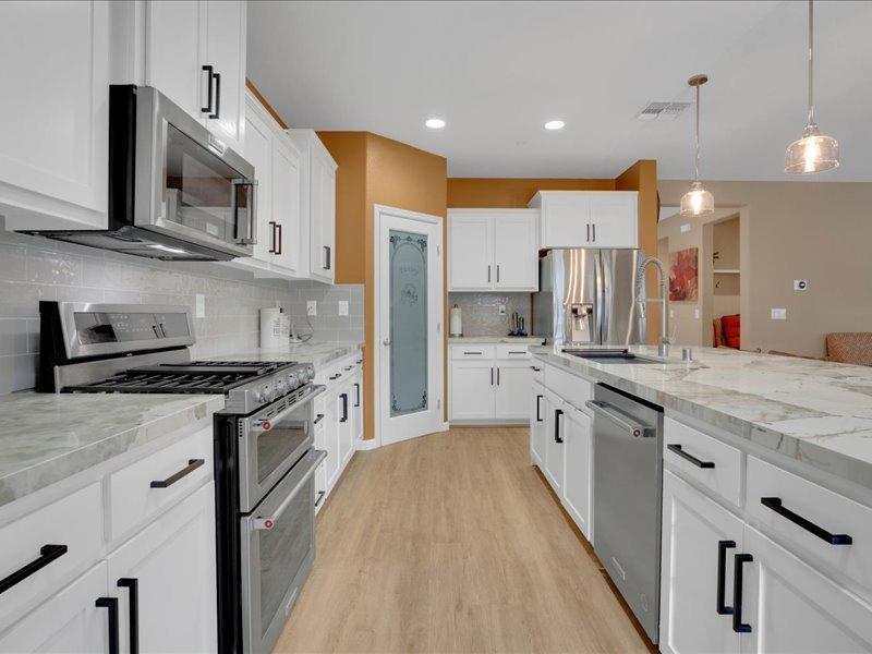 Detail Gallery Image 21 of 41 For 16957 Rail Way, Lathrop,  CA 95330 - 3 Beds | 2/1 Baths