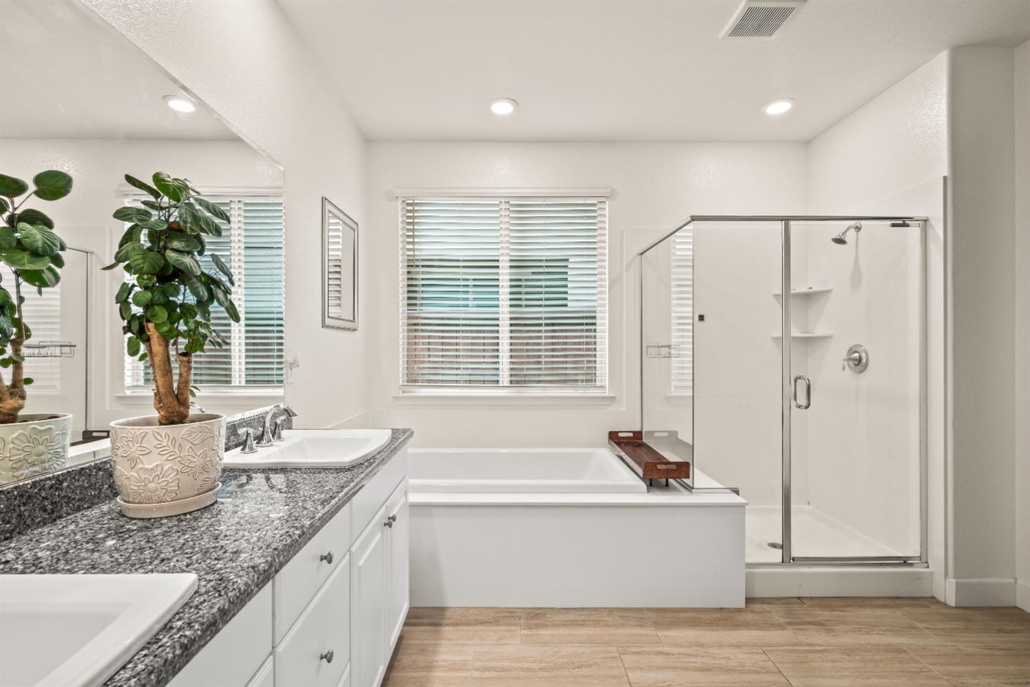 Detail Gallery Image 25 of 60 For 9369 Emory Ct, Sacramento,  CA 95829 - 5 Beds | 3/1 Baths