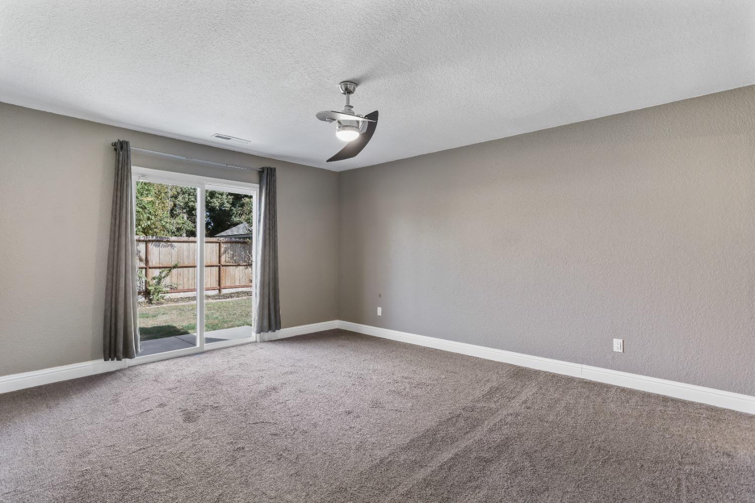 Detail Gallery Image 22 of 32 For 1405 W Tuolumne Rd, Turlock,  CA 95382 - 3 Beds | 2 Baths