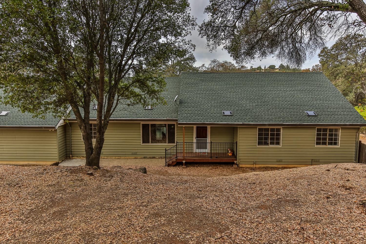 Detail Gallery Image 6 of 82 For 22422 E Hacienda Dr, Grass Valley,  CA 95949 - 5 Beds | 3 Baths