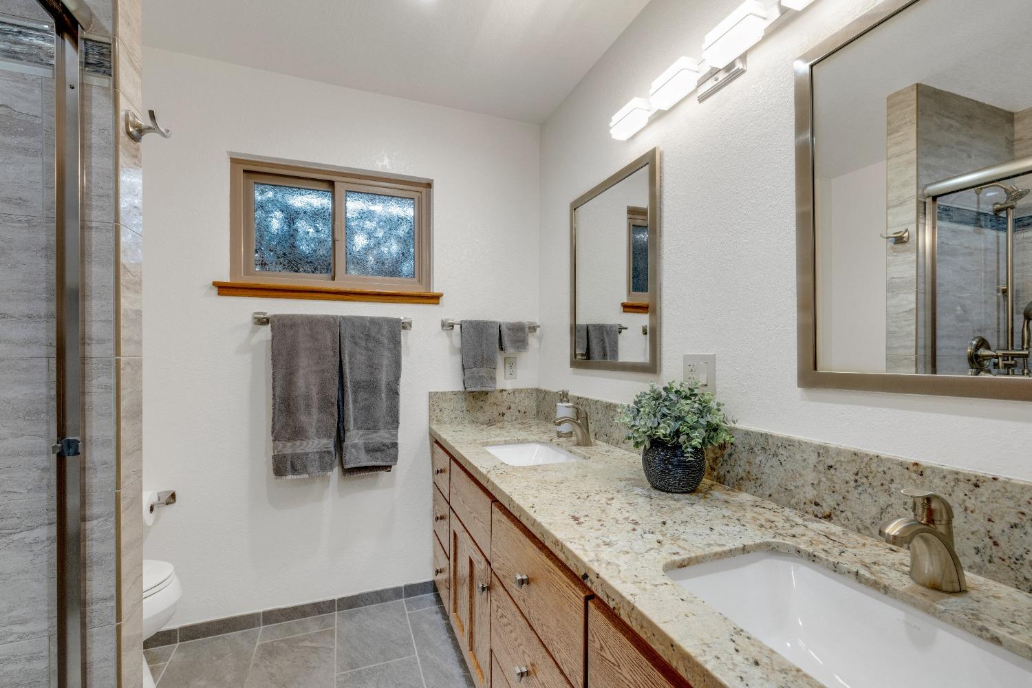 Detail Gallery Image 37 of 59 For 3949 Sweetwater Dr, Rocklin,  CA 95677 - 3 Beds | 2 Baths