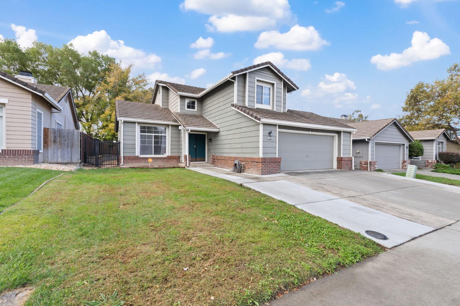 Detail Gallery Image 1 of 54 For 5306 Sherbrook Way, Antelope,  CA 95843 - 4 Beds | 3 Baths