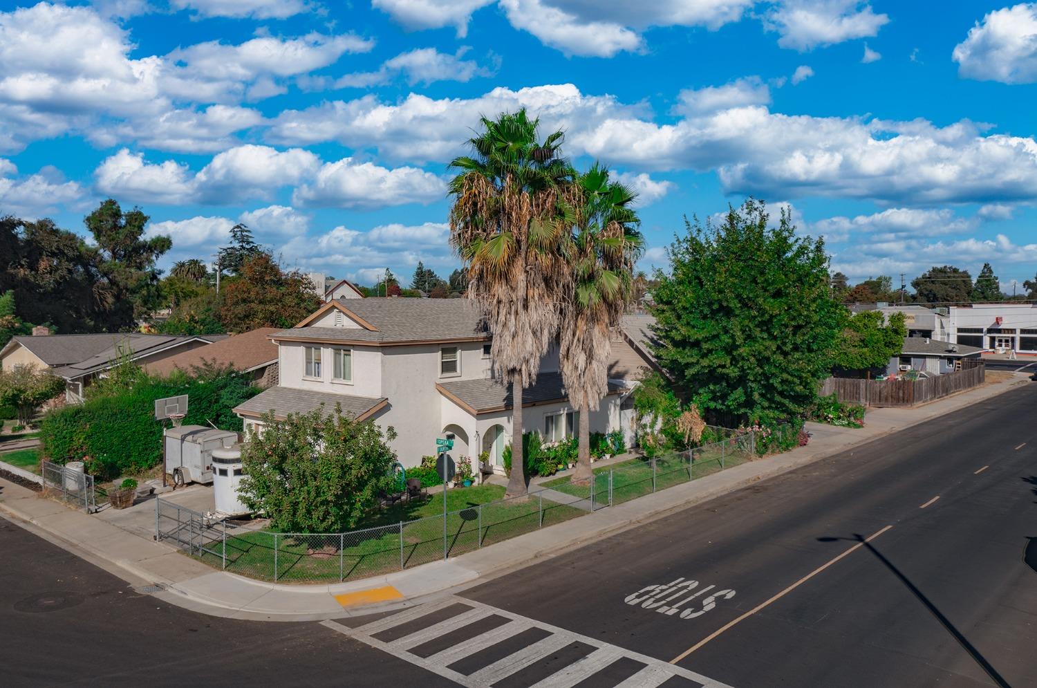 Detail Gallery Image 1 of 36 For 3343 Topeka St, Riverbank,  CA 95367 - 3 Beds | 2/1 Baths