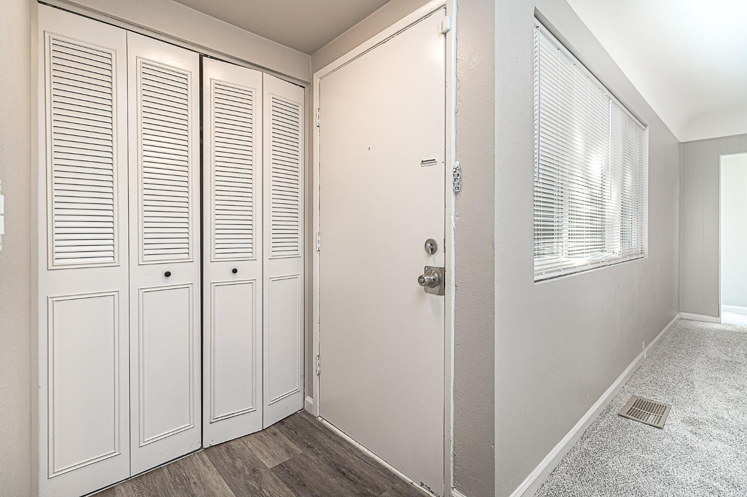 Detail Gallery Image 5 of 32 For 1813 Bristol Ave, Stockton,  CA 95204 - 3 Beds | 2 Baths