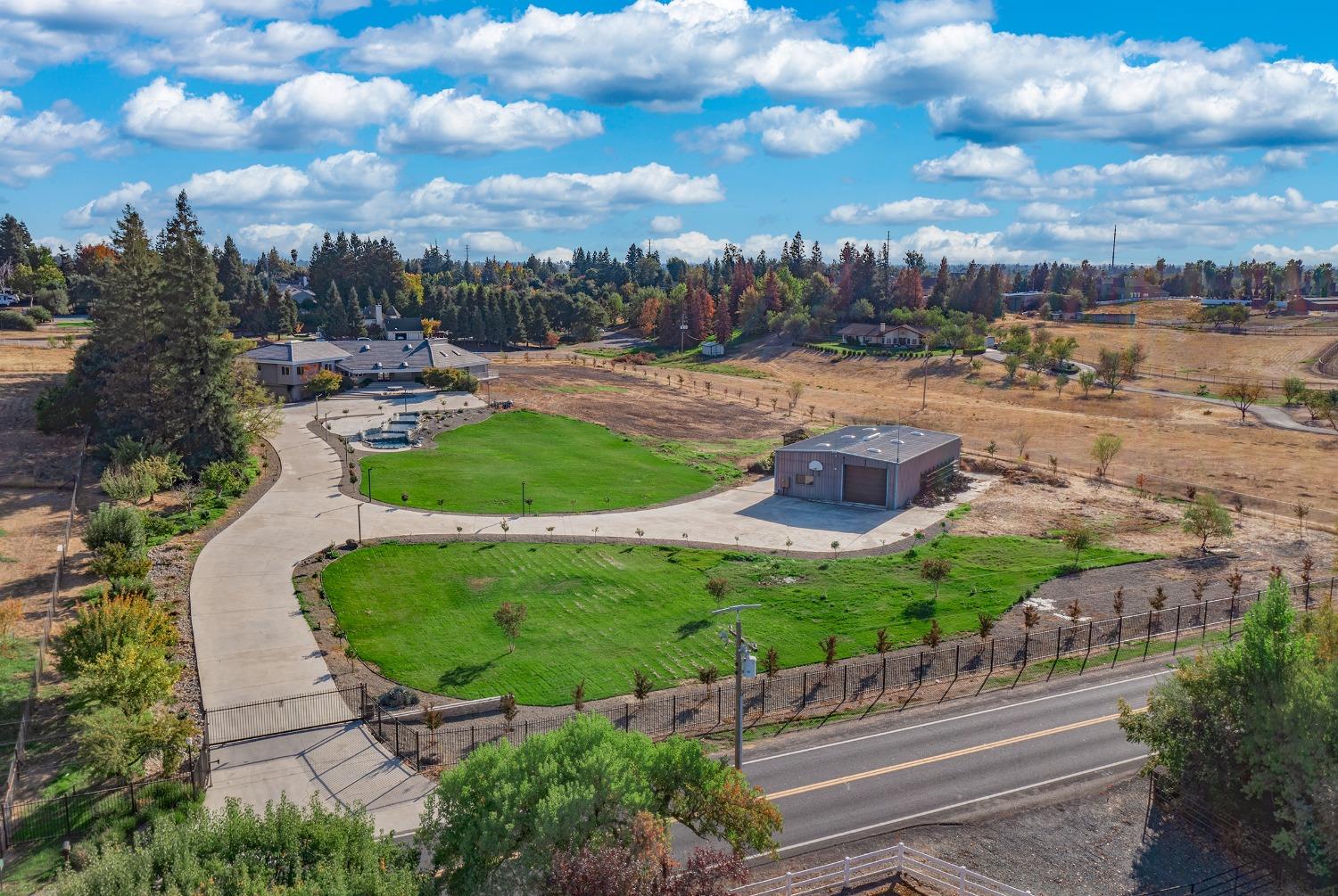 Detail Gallery Image 7 of 88 For 8848 Rodden Rd, Oakdale,  CA 95361 - 4 Beds | 4 Baths