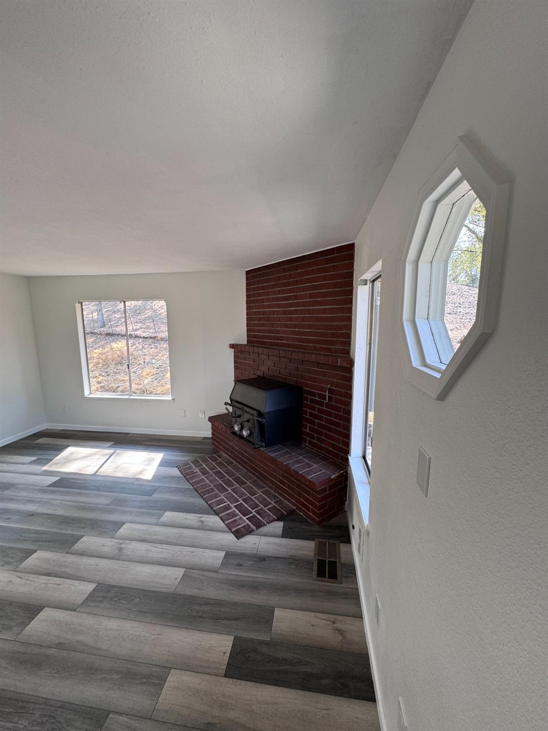 Detail Gallery Image 25 of 47 For 1187 Acorn St, Copperopolis,  CA 95228 - 3 Beds | 1/1 Baths