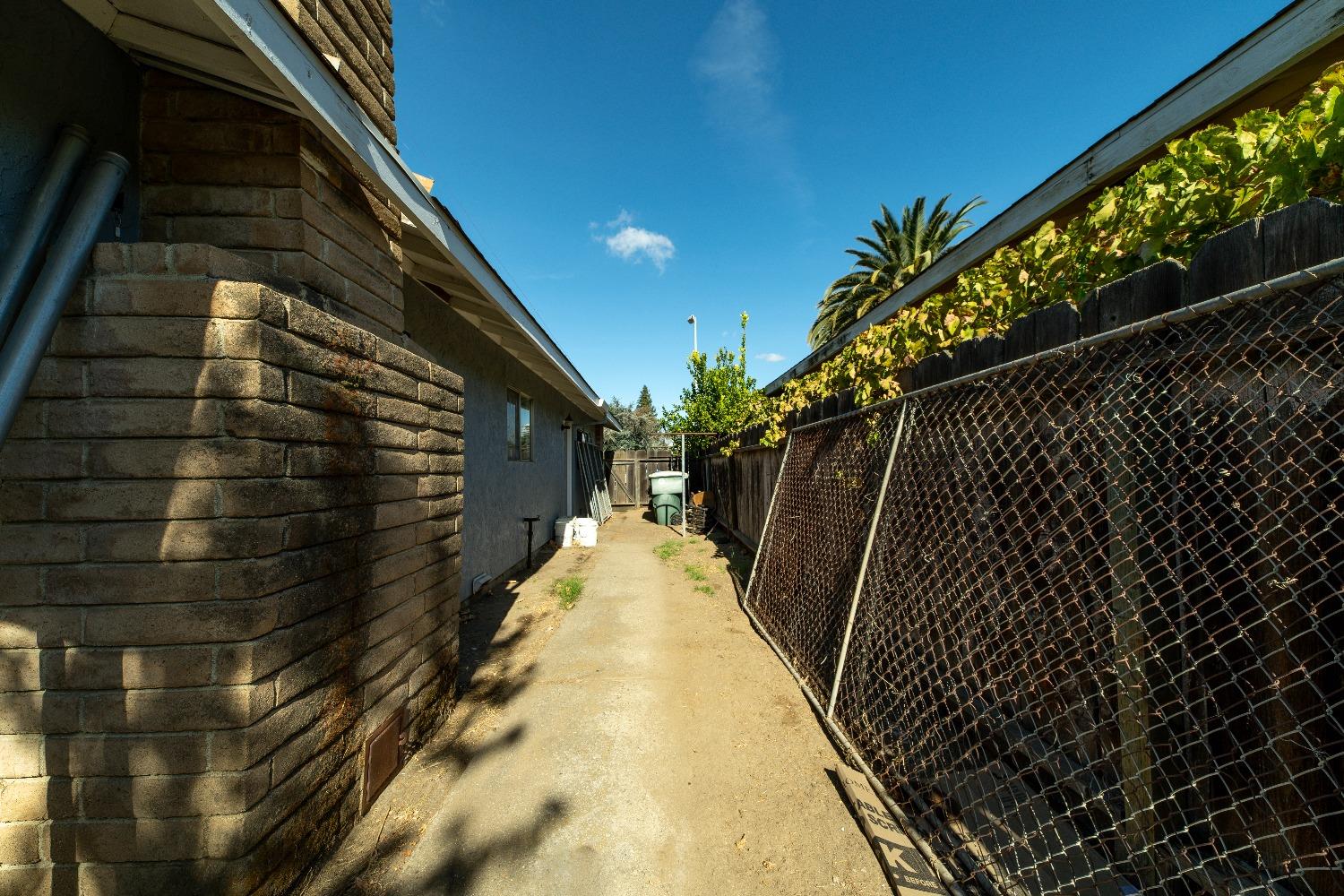 Detail Gallery Image 23 of 30 For 940 E Edison St, Manteca,  CA 95336 - 3 Beds | 2 Baths