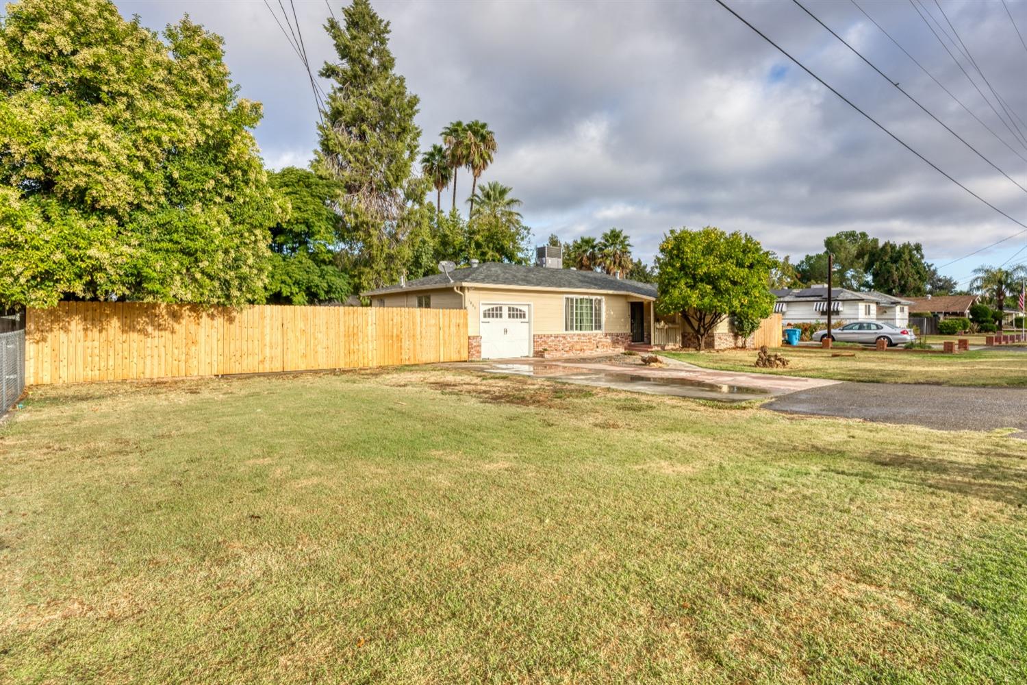 Detail Gallery Image 2 of 36 For 1003 Fleda Ave, Olivehurst,  CA 95961 - 3 Beds | 1/1 Baths