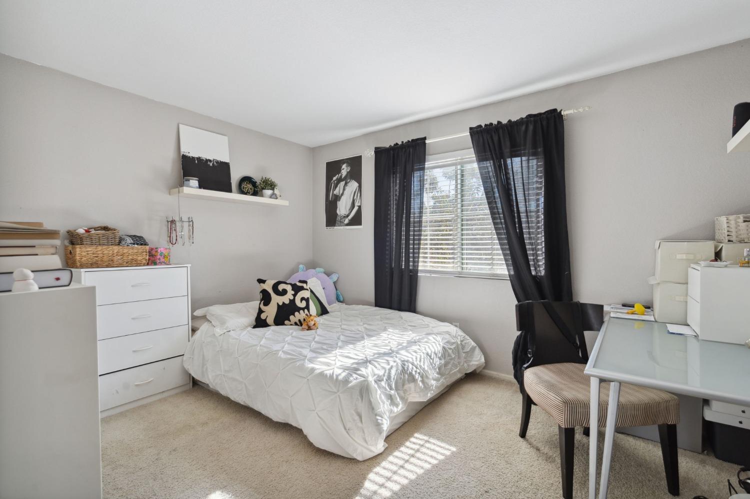 Detail Gallery Image 23 of 31 For 27 Drawbridge Ct, Sacramento,  CA 95833 - 4 Beds | 2/1 Baths