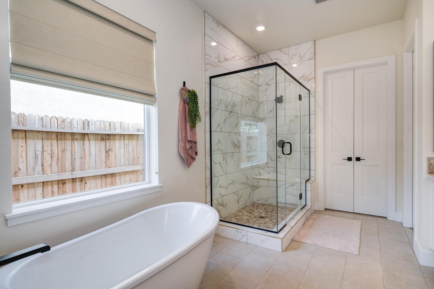 Detail Gallery Image 38 of 59 For 12033 Cobble Brook Dr, Rancho Cordova,  CA 95742 - 3 Beds | 2/1 Baths