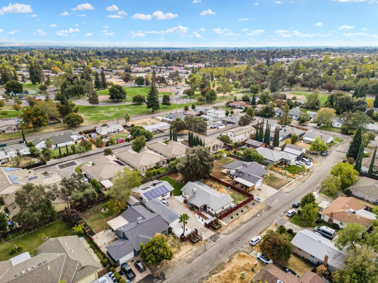 Detail Gallery Image 22 of 26 For 3538 Tarro Way, Carmichael,  CA 95608 - 5 Beds | 3/1 Baths