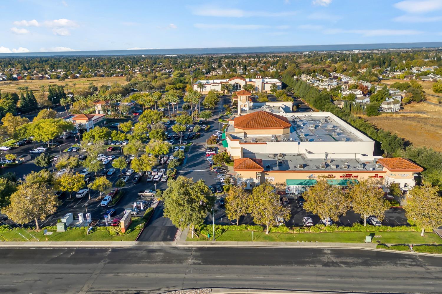 Detail Gallery Image 59 of 67 For 2 Bateson Ct, Elk Grove,  CA 95758 - 4 Beds | 2/1 Baths