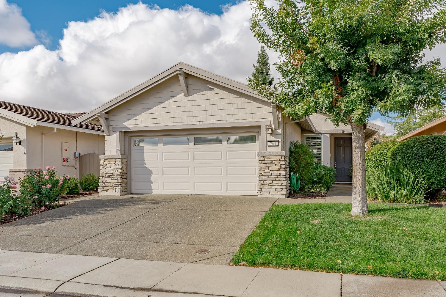 Detail Gallery Image 1 of 22 For 264 Timberland Ln, Lincoln,  CA 95648 - 2 Beds | 2 Baths