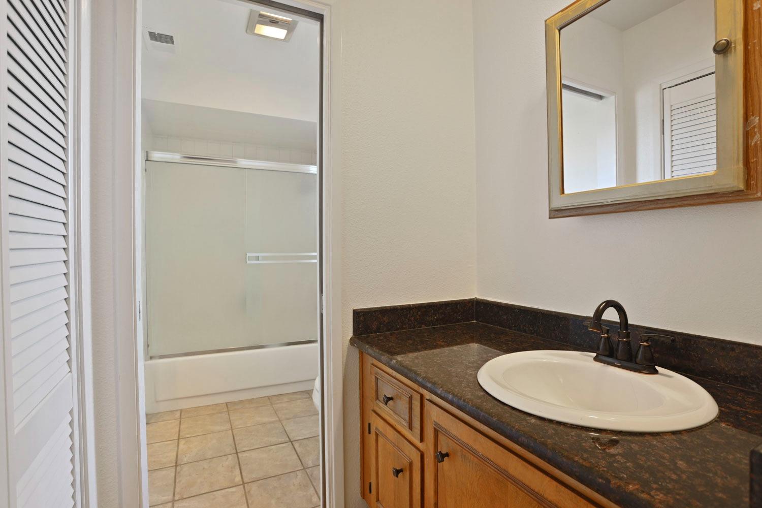 Detail Gallery Image 27 of 44 For 6209 Cumberland Pl, Stockton,  CA 95219 - 2 Beds | 1/1 Baths