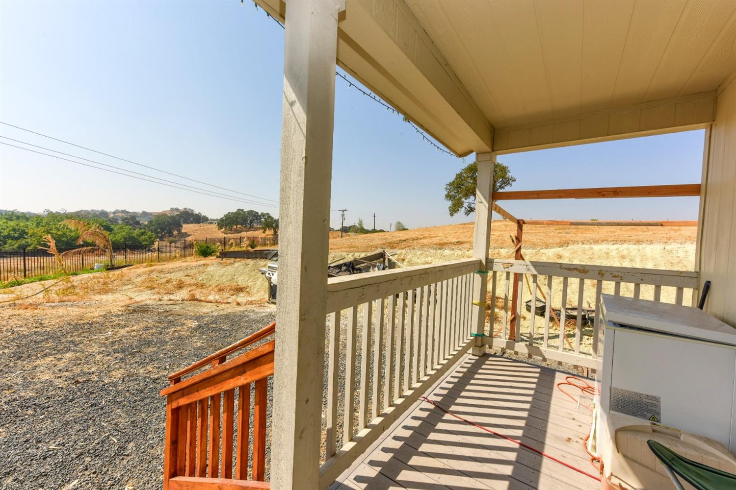 Detail Gallery Image 10 of 58 For 10871 Milton Rd, Calaveras,  CA 95252 - 3 Beds | 2 Baths