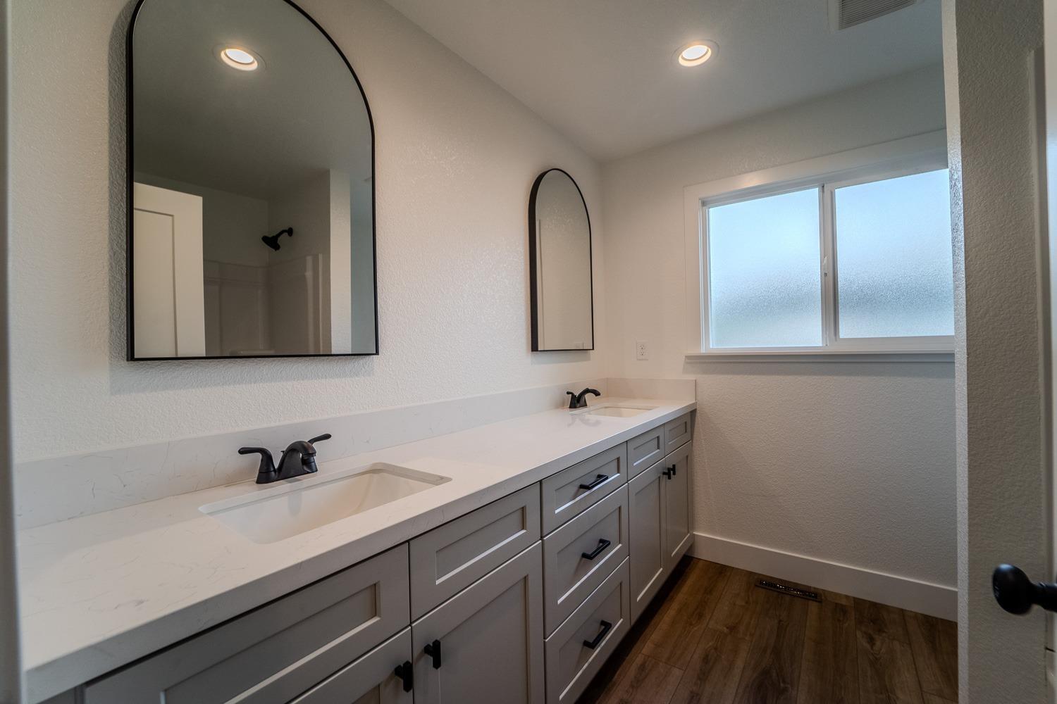 Detail Gallery Image 19 of 32 For 1119 Bryn Mawr Dr, Yuba City,  CA 95993 - 3 Beds | 2 Baths