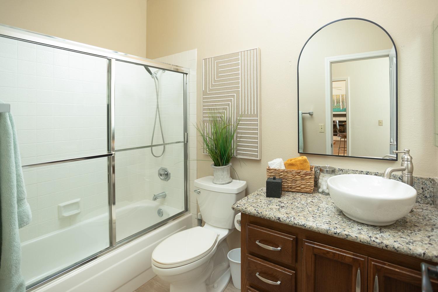 Detail Gallery Image 31 of 50 For 1756 Meadowlark Way, Yuba City,  CA 95993 - 3 Beds | 2 Baths