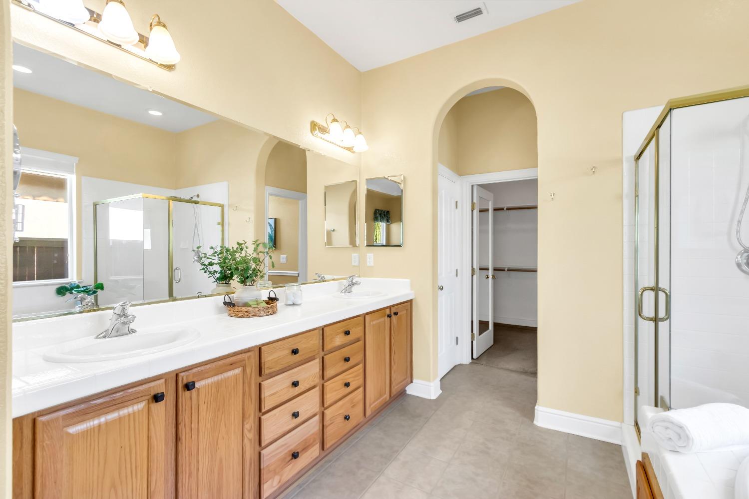 Detail Gallery Image 24 of 44 For 5568 Dunlay Dr, Sacramento,  CA 95835 - 4 Beds | 2/1 Baths