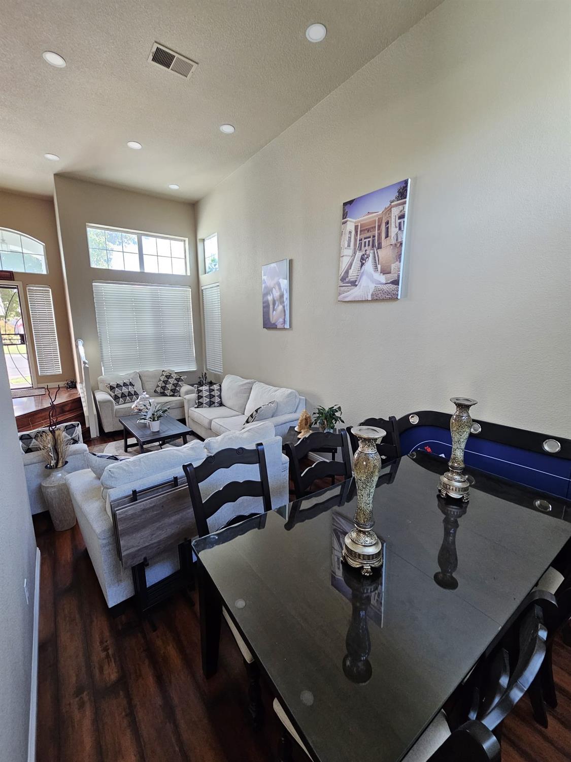 Detail Gallery Image 12 of 46 For 8672 Spring House Way, Elk Grove,  CA 95624 - 4 Beds | 2/1 Baths