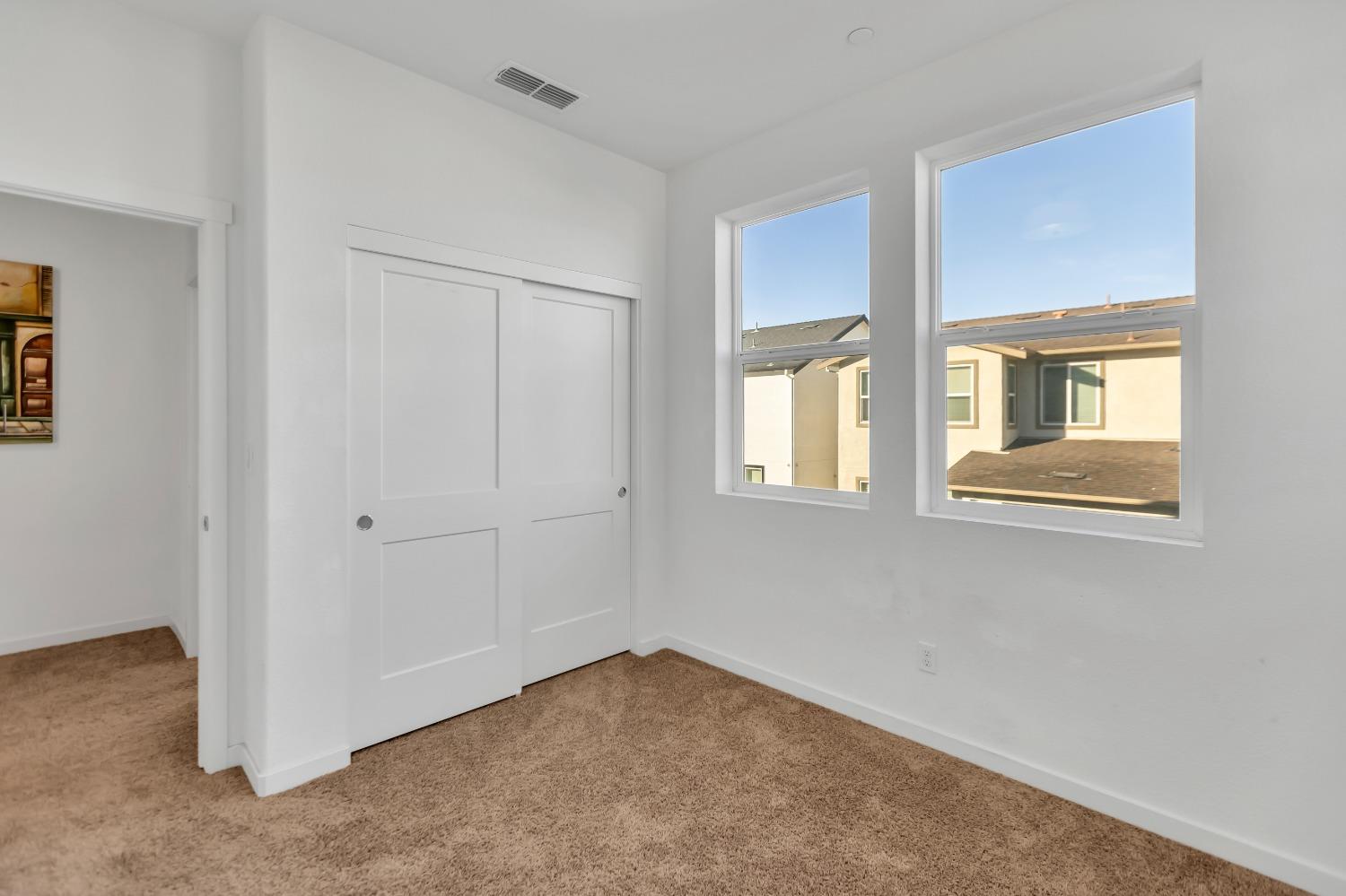 Detail Gallery Image 48 of 67 For 2 Bateson Ct, Elk Grove,  CA 95758 - 4 Beds | 2/1 Baths