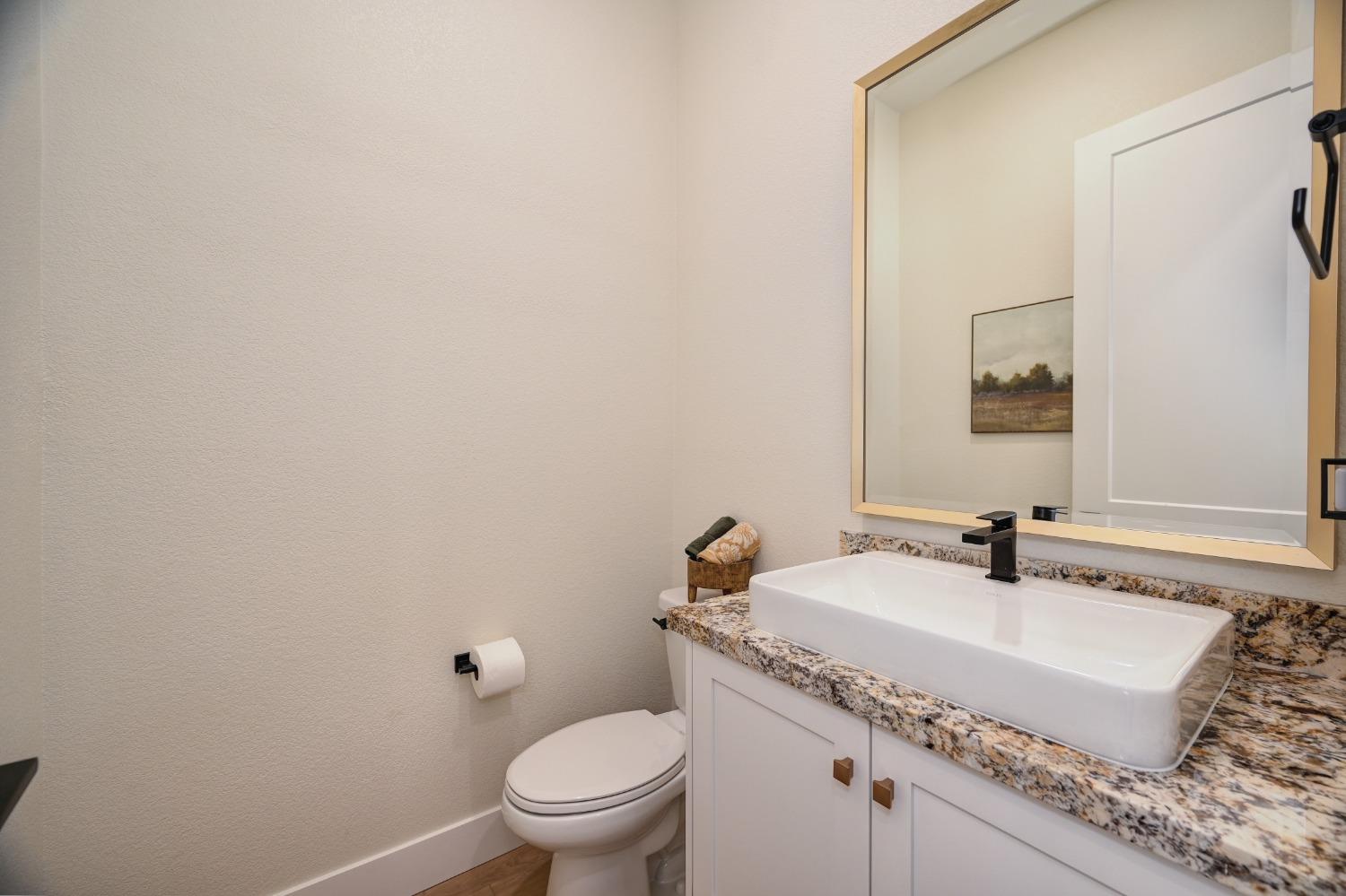 Detail Gallery Image 32 of 59 For 12033 Cobble Brook Dr, Rancho Cordova,  CA 95742 - 3 Beds | 2/1 Baths