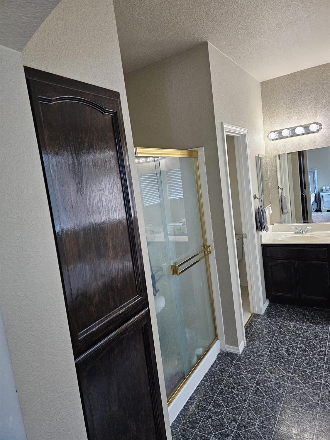 Detail Gallery Image 26 of 46 For 8672 Spring House Way, Elk Grove,  CA 95624 - 4 Beds | 2/1 Baths