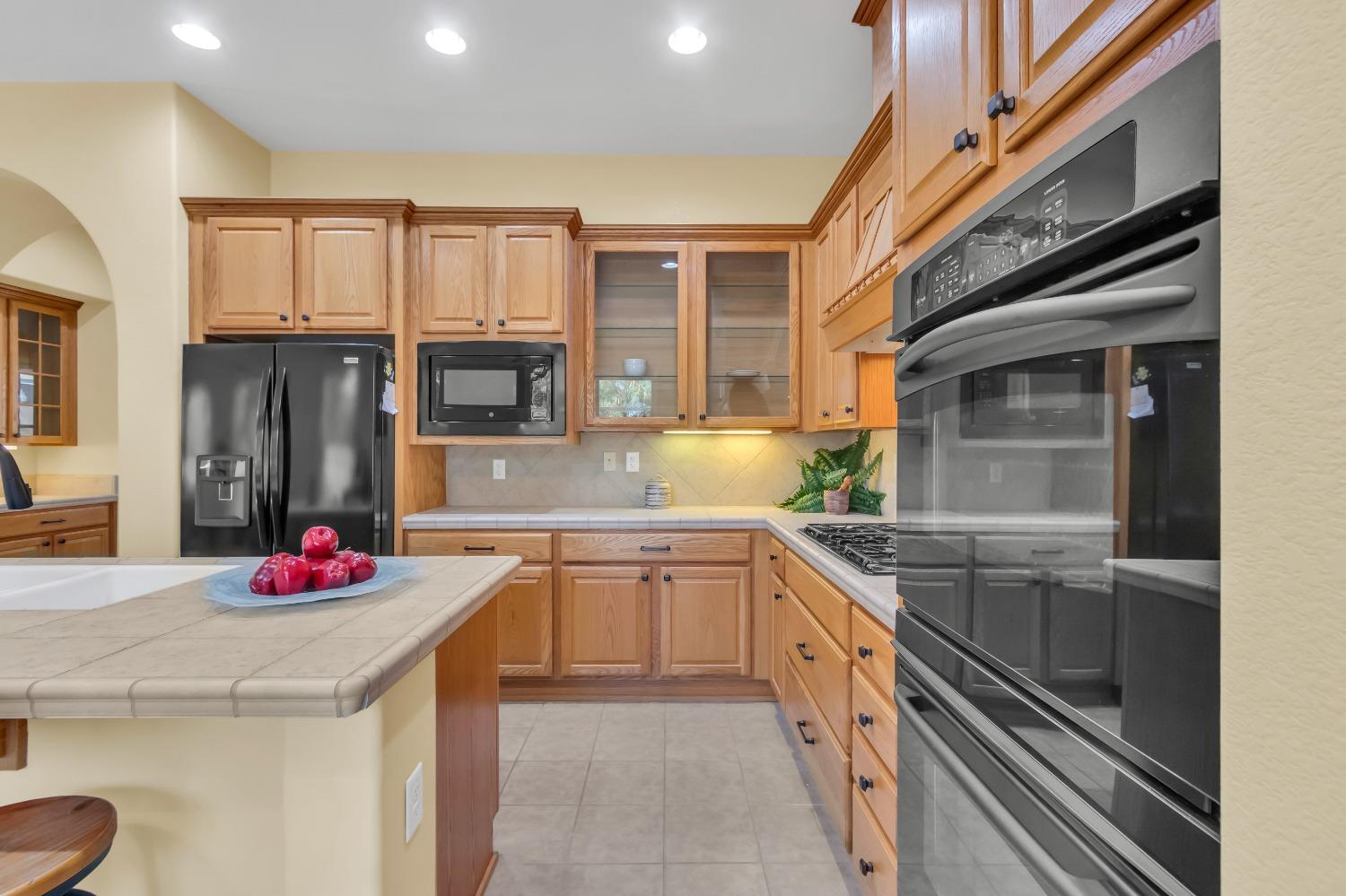 Detail Gallery Image 14 of 44 For 5568 Dunlay Dr, Sacramento,  CA 95835 - 4 Beds | 2/1 Baths