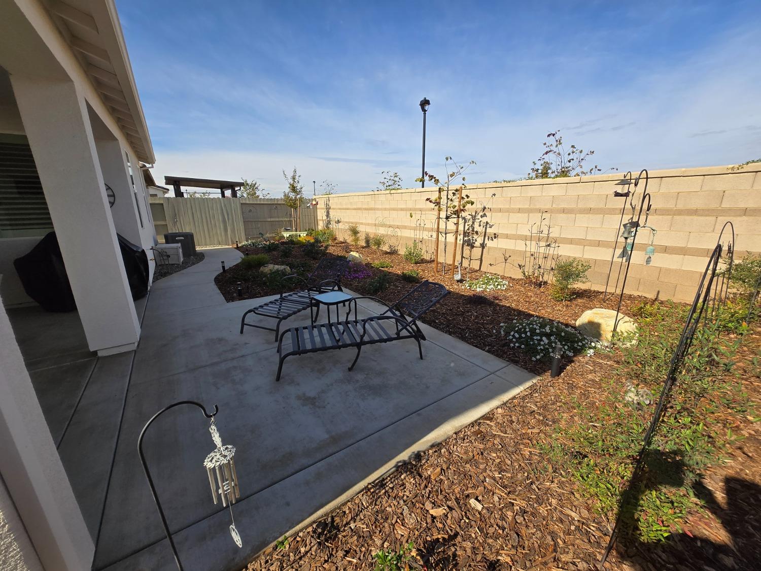 Detail Gallery Image 40 of 45 For 5040 Peace Lily Ln, Roseville,  CA 95747 - 2 Beds | 2/1 Baths