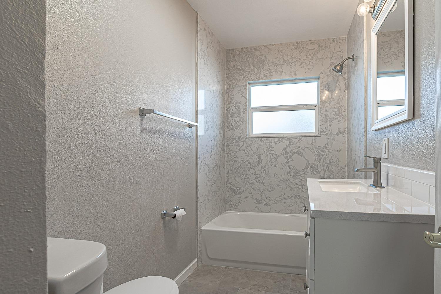 Detail Gallery Image 23 of 28 For 155 N Bryan Ave, Oakdale,  CA 95361 - 2 Beds | 1 Baths