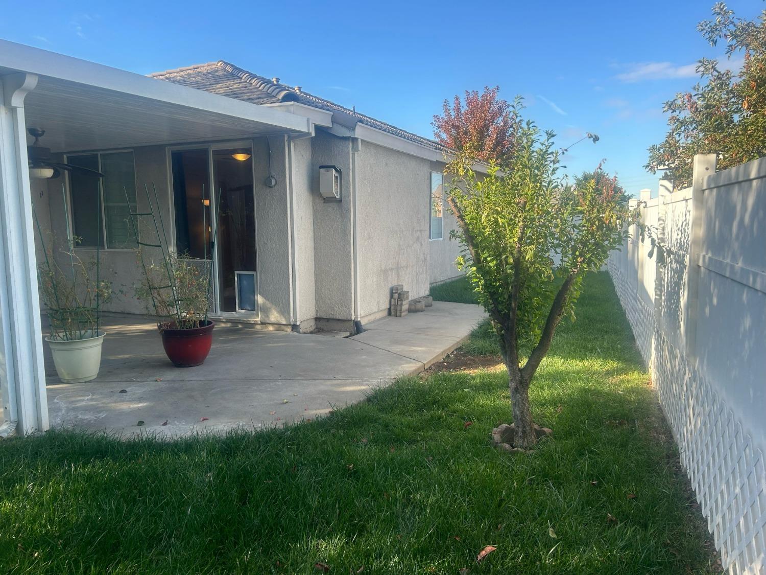 Detail Gallery Image 23 of 32 For 1554 Alicia Way, Sacramento,  CA 95835 - 3 Beds | 2 Baths