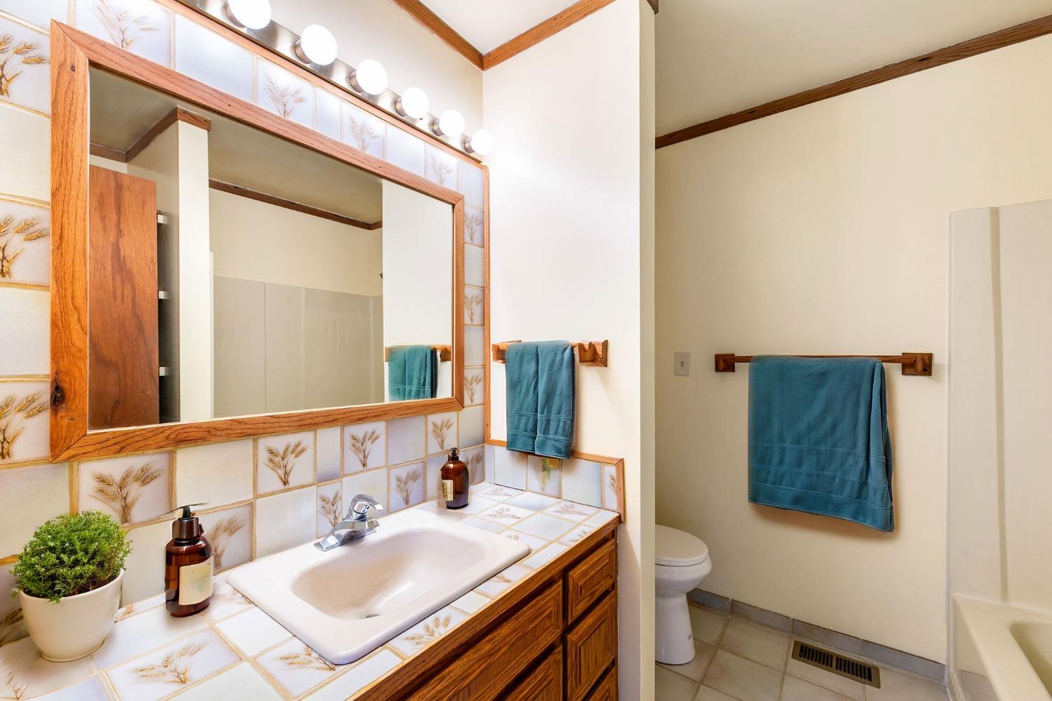 Detail Gallery Image 50 of 71 For 10265 Newtown Rd, Nevada City,  CA 95959 - 4 Beds | 2/1 Baths