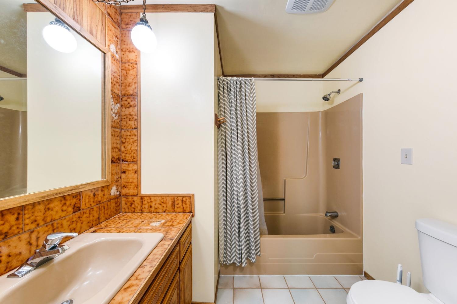 Detail Gallery Image 34 of 71 For 10265 Newtown Rd, Nevada City,  CA 95959 - 4 Beds | 2/1 Baths