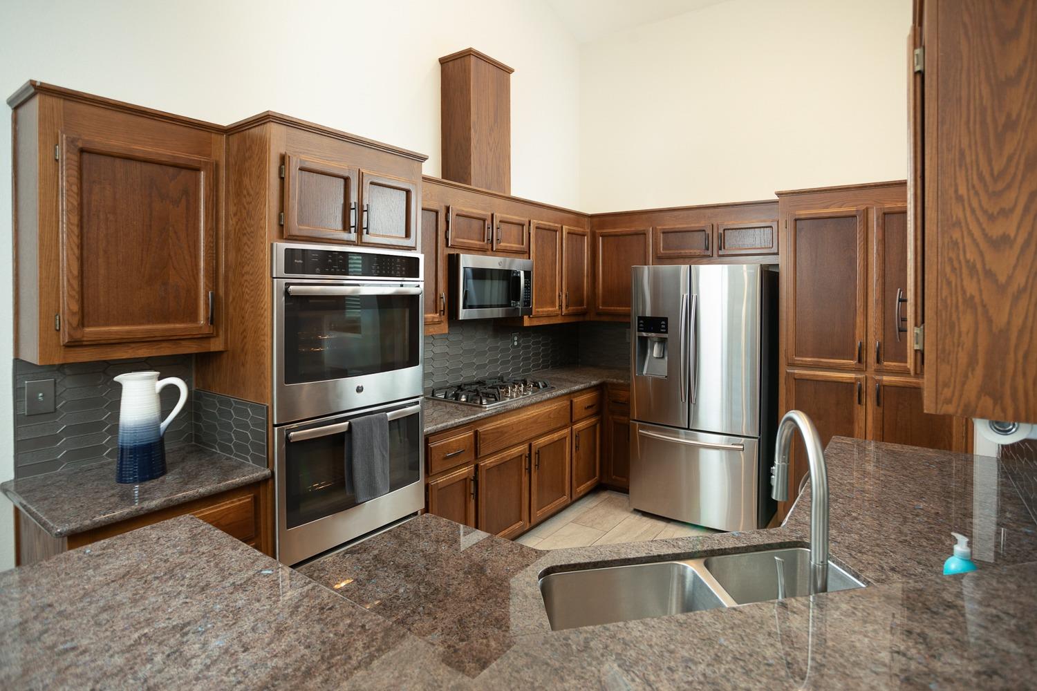 Detail Gallery Image 23 of 50 For 1756 Meadowlark Way, Yuba City,  CA 95993 - 3 Beds | 2 Baths