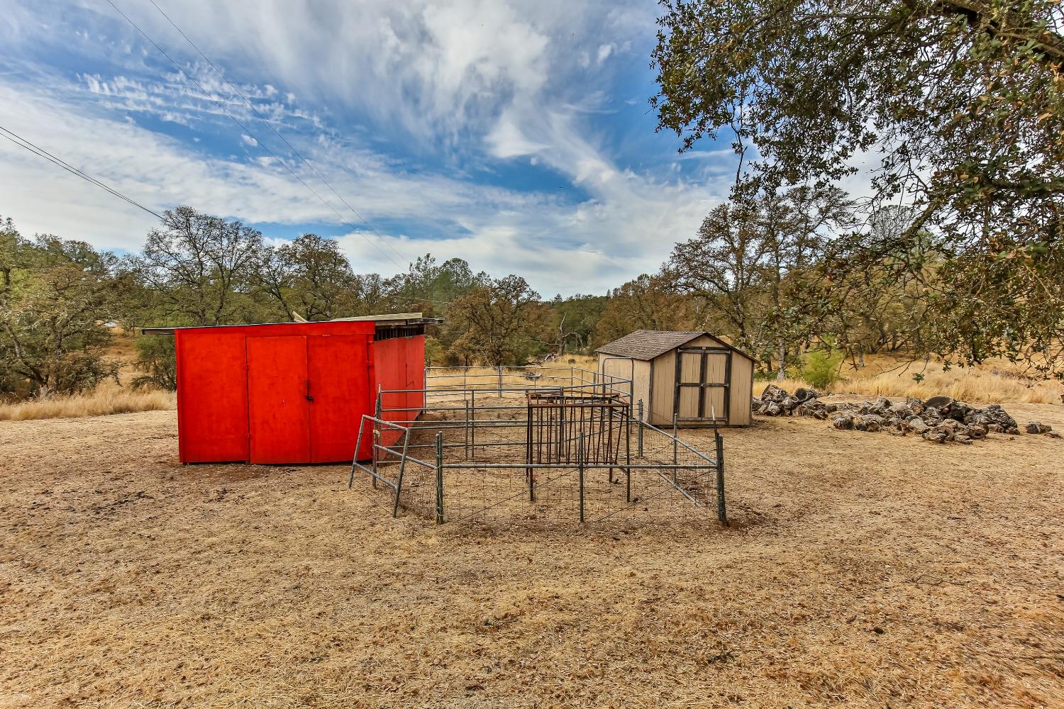 Detail Gallery Image 44 of 82 For 22422 E Hacienda Dr, Grass Valley,  CA 95949 - 5 Beds | 3 Baths