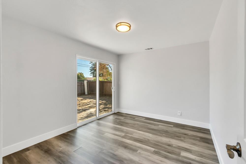 Detail Gallery Image 16 of 25 For 5925 39th St, Sacramento,  CA 95824 - 3 Beds | 1 Baths