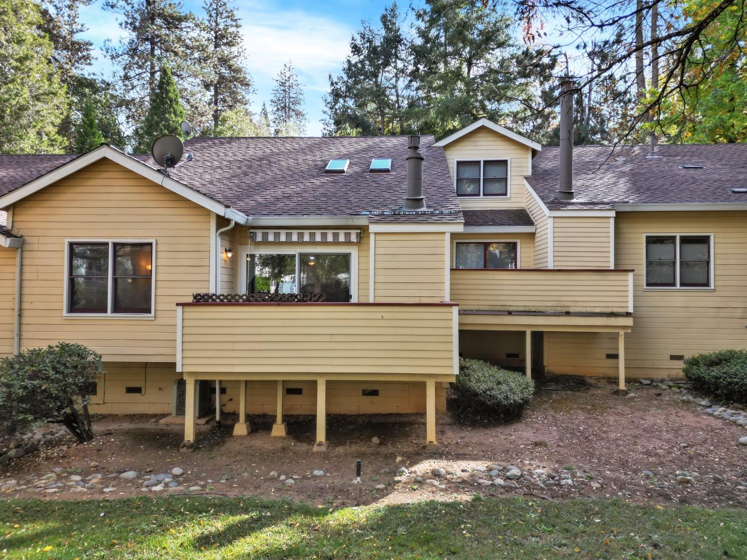 Detail Gallery Image 1 of 73 For 350 Bridge Way, Nevada City,  CA 95959 - 3 Beds | 2/1 Baths