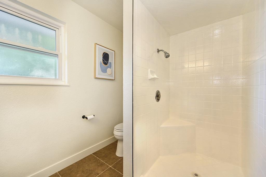 Detail Gallery Image 26 of 32 For 719 Costa Dr, Lodi,  CA 95240 - 2 Beds | 2 Baths